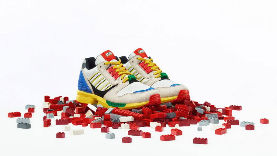 adidas пуснаха уникален цветен модел с LEGO елементи